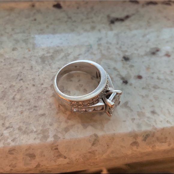 SOLD ✨ Diamond cluster ring - Picture 6 of 7